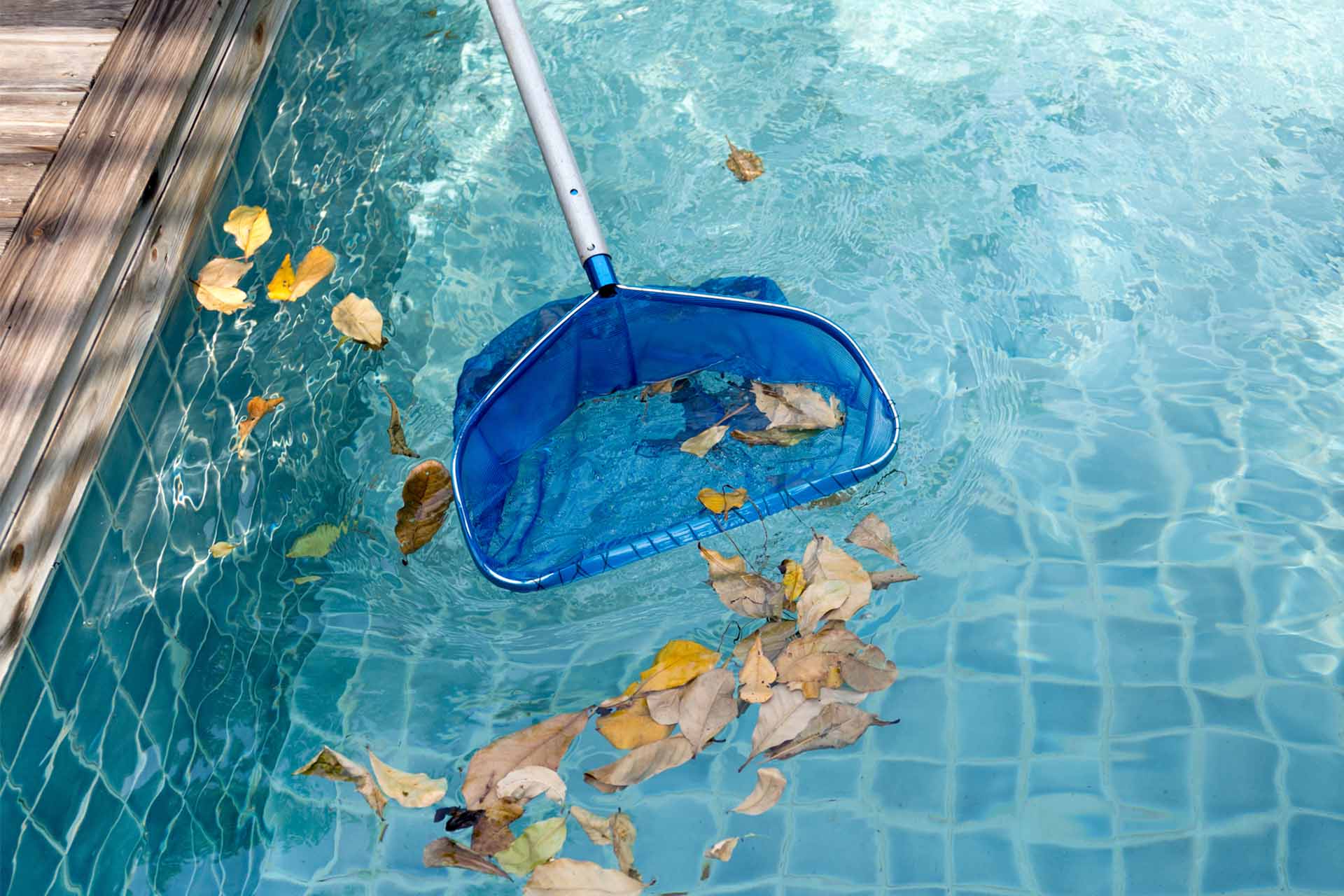 pool-cleaning-service-pool-technicians-radiant-pools